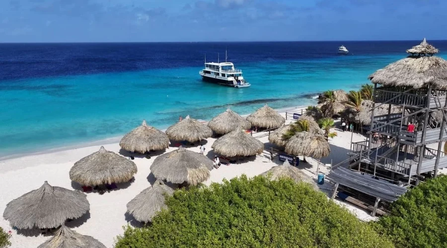 Discover Unspoiled Beaches and Colonial Architecture in One Trip Discover Unspoiled Beaches and Colonial Architecture in One Trip