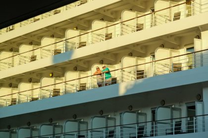 Cruise Vacation Planner: Book Smart, Spend Less, Regret Nothing