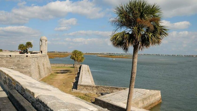 Things to Do San Marcos: Take a Dip in the Beautiful and Refreshing Discovery Lake