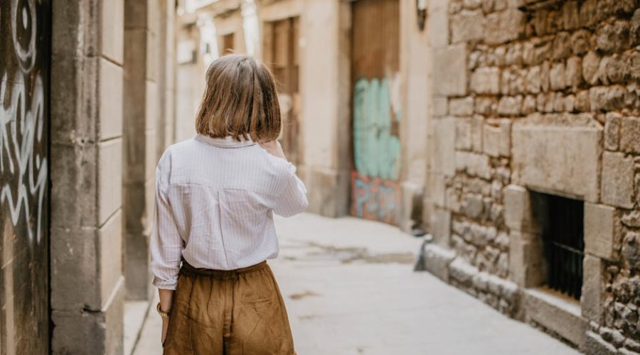 Solo Travel Guidebooks: What to Buy and What to Skip