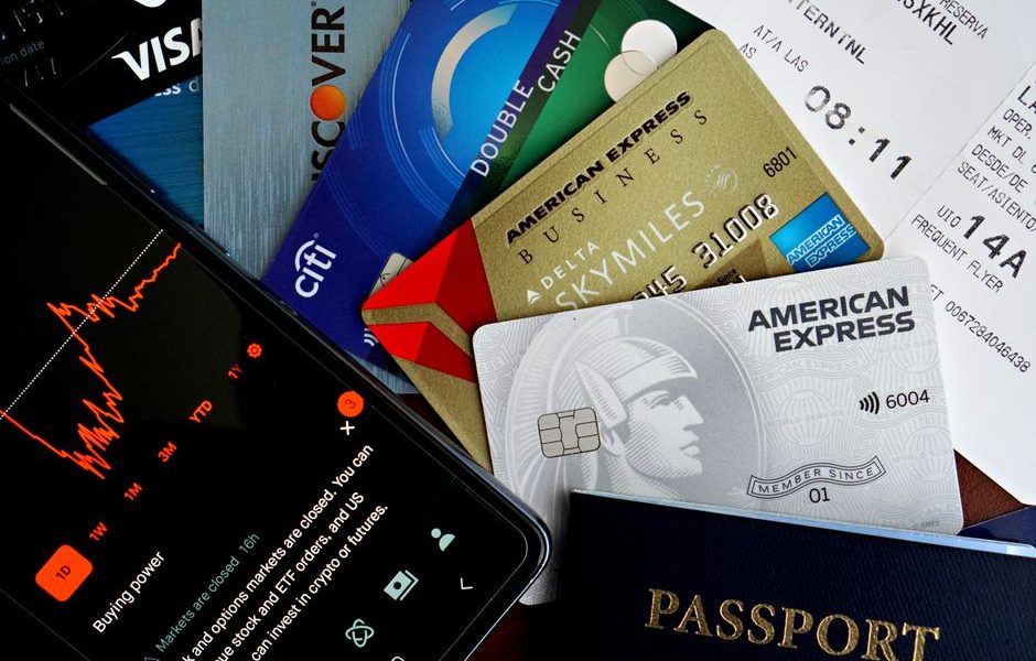 Travel Credit Card Hsbc: HSBC Travel Credit Cards: How They Stack Up Against the Competition