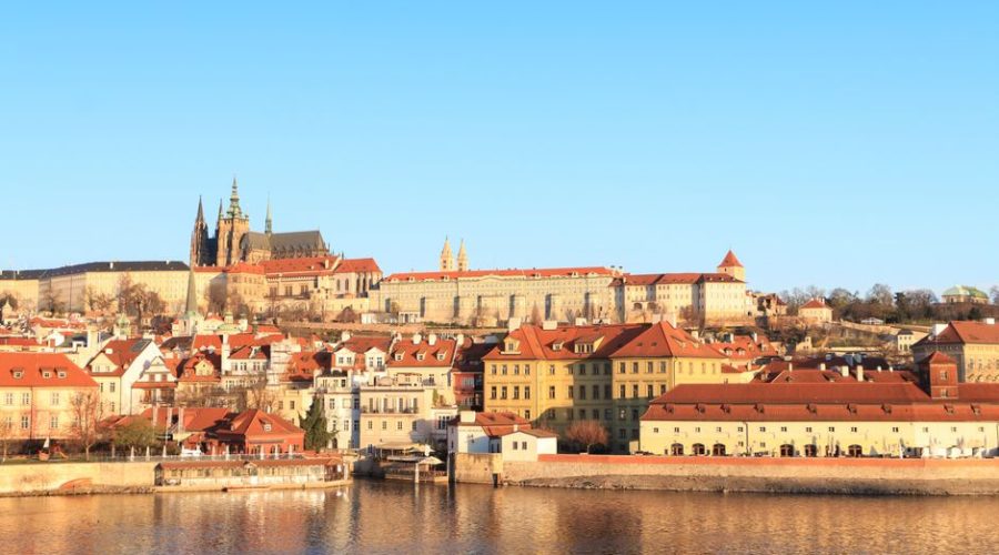 Travel Europe Under A Day: How I Traveled Europe on a Day (Without Sleeping in Hostel Dorms) Travel Europe Under A Day: How I Traveled Europe on a Day (Without Sleeping in Hostel Dorms)