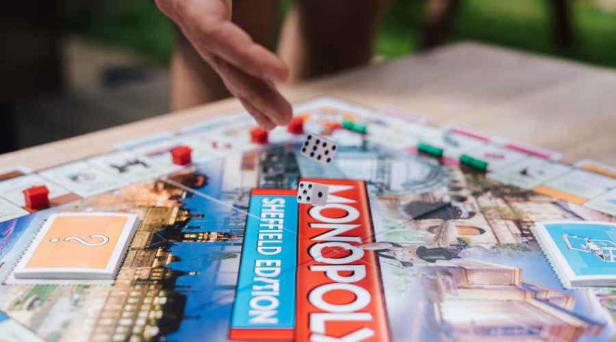 7 Travel Games and Activities to Keep Kids Happy on Long Journeys (2026)